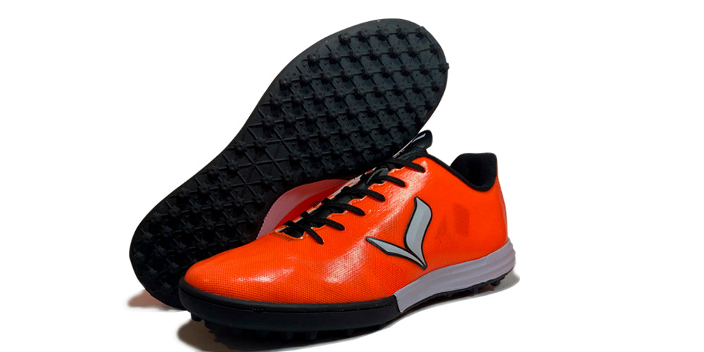 Viper II Negro Naranja Neon Turf Adulto